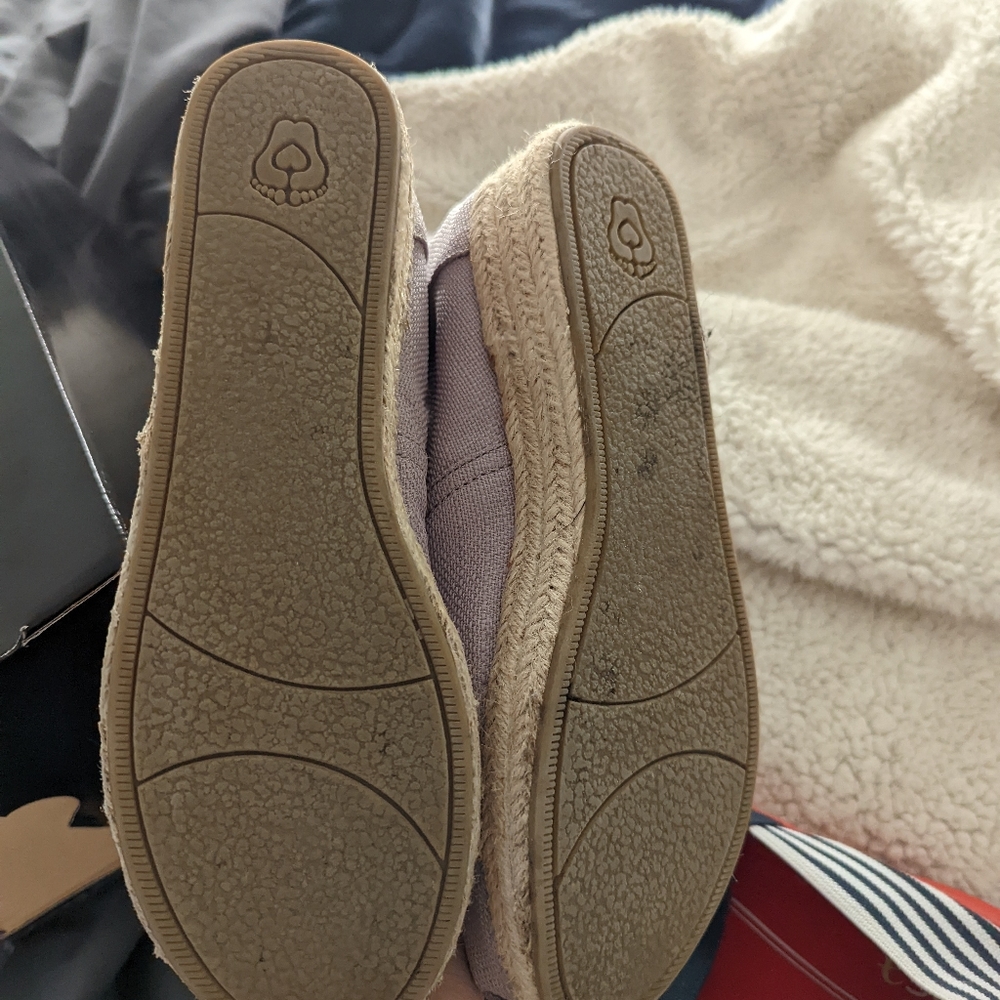 Women's shoes